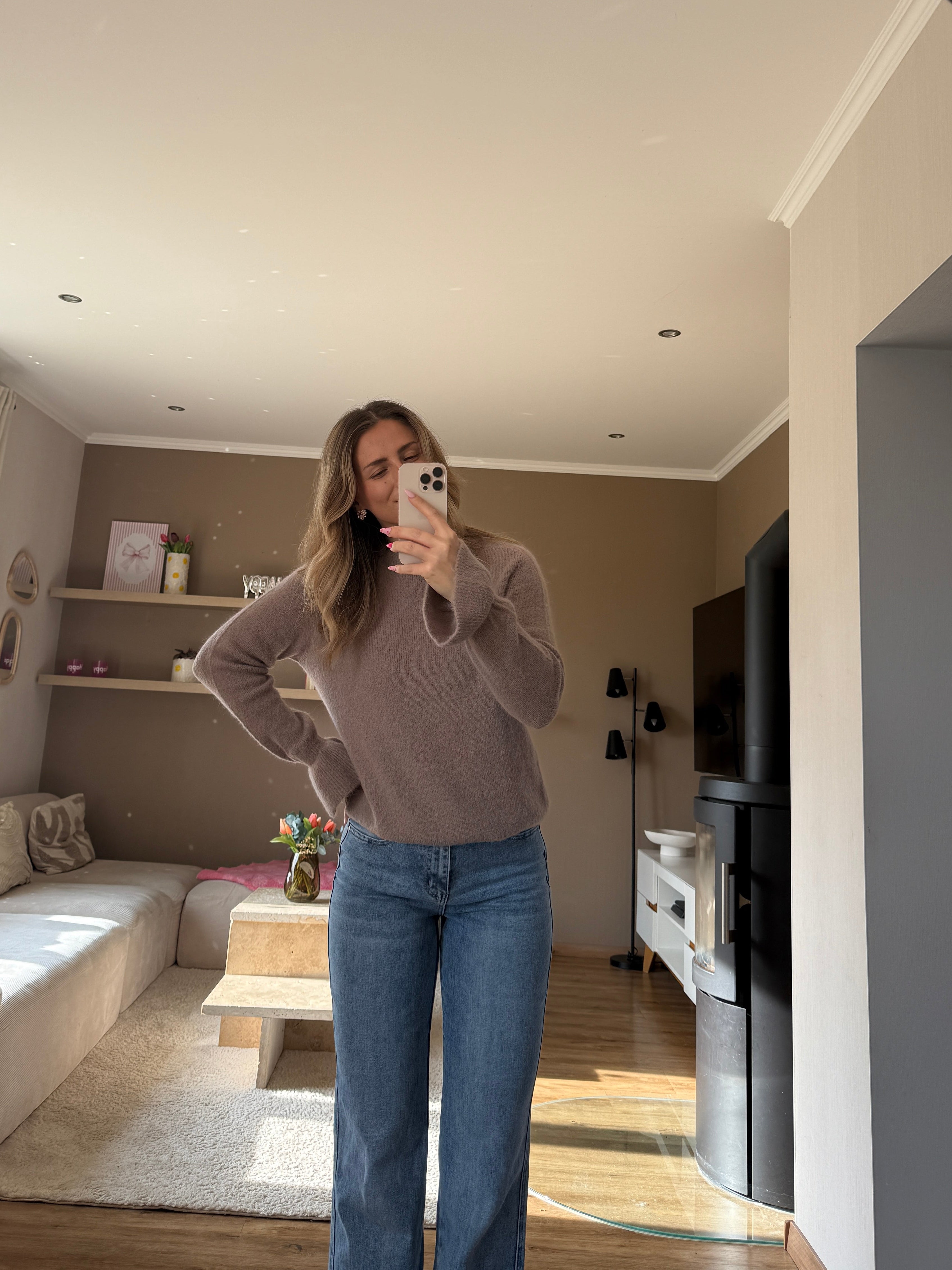 Pullover - Soft Ruffle Touch