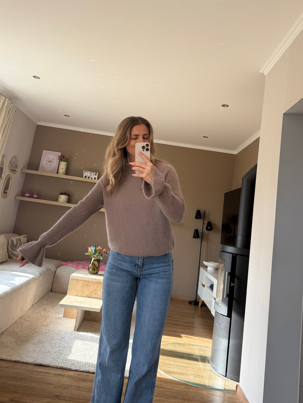 Pullover - Soft Ruffle Touch
